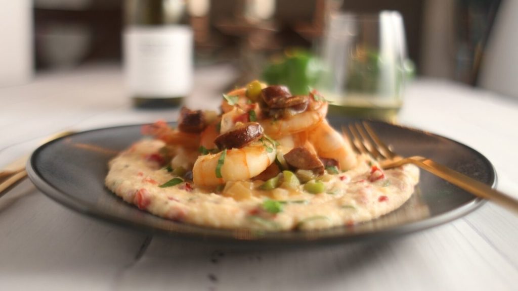 Shrimp and Grits Dinner Plate