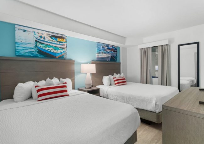 compass-cove-3-bedroom-ocean-view-deluxe-unit-724-bedroom-5