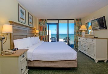 Compass Cove Mariner 2br Ocean View Condo Master Bedroom